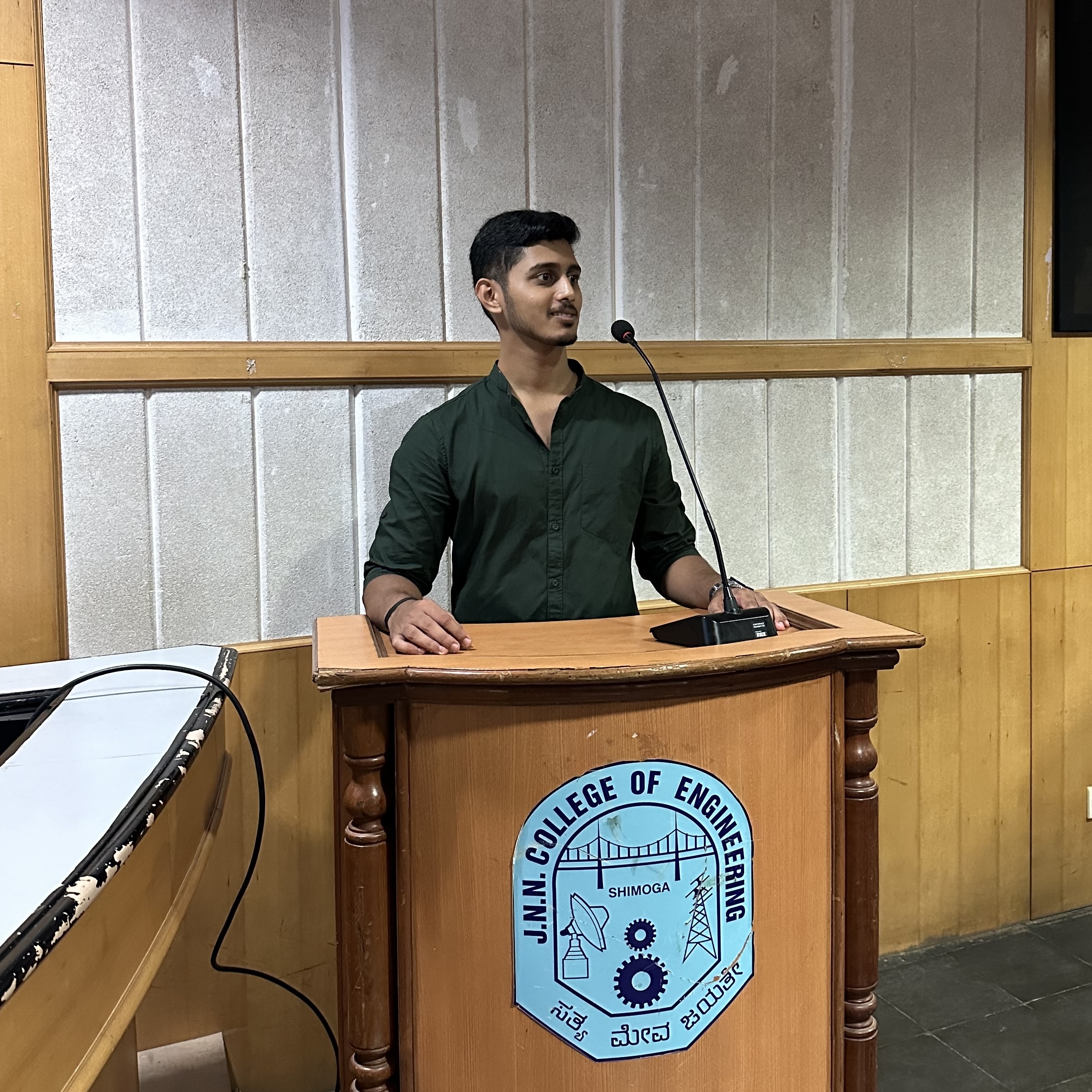 Shashank speaking at JNN College of Engineering